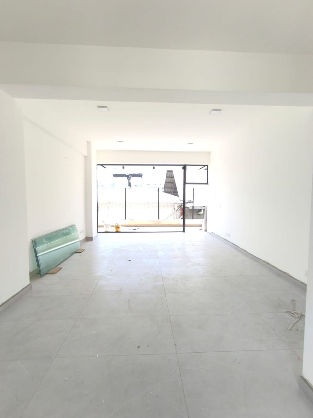 Local comercial en alquiler – foto 3
