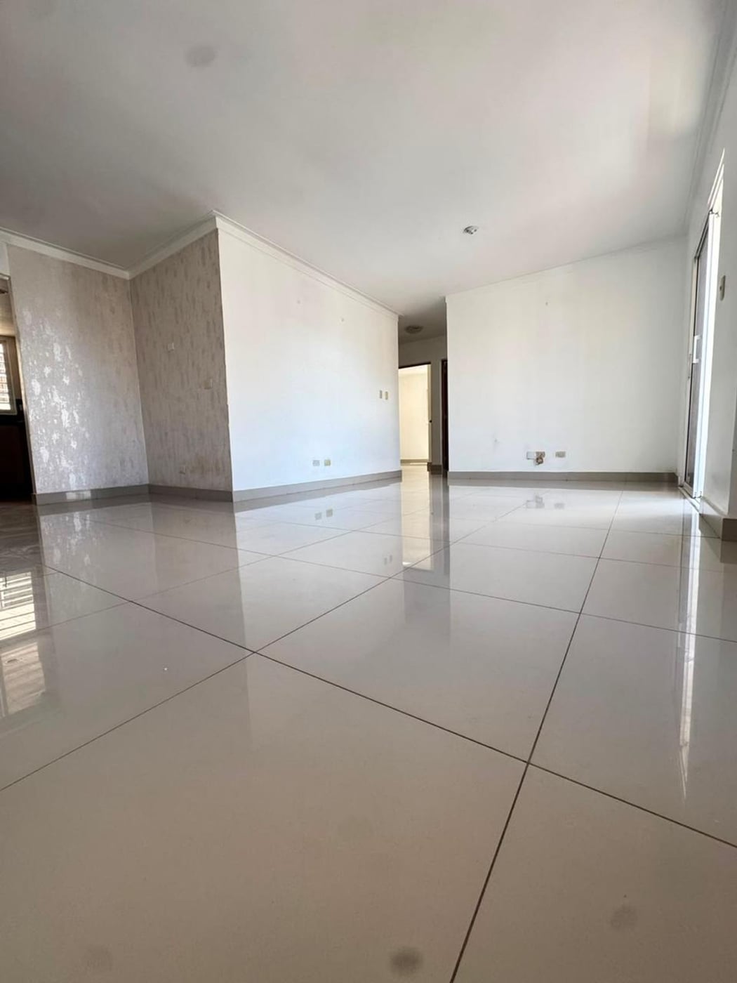 Apartamento en Venta en la Av. Monumental – foto 2