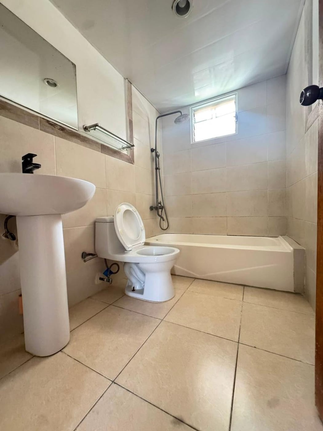 Apartamento en Venta en la Av. Monumental – foto 5