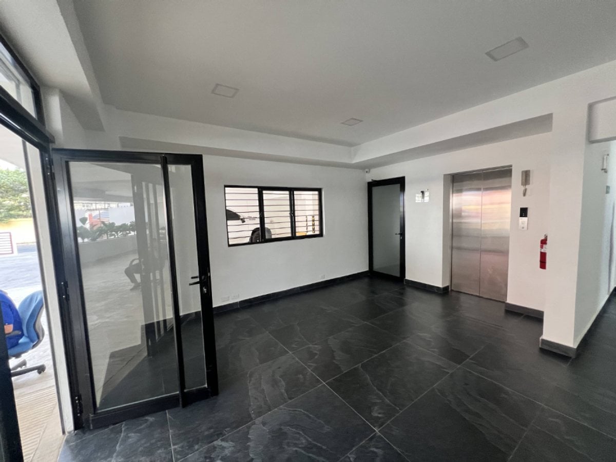 Local comercial en Miraflores, Santo Domingo – foto 8