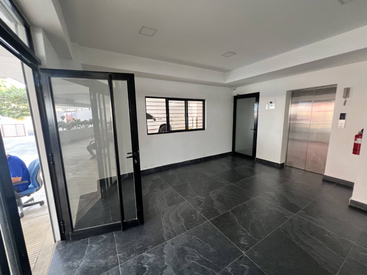 Local comercial en Miraflores, Santo Domingo – foto 7