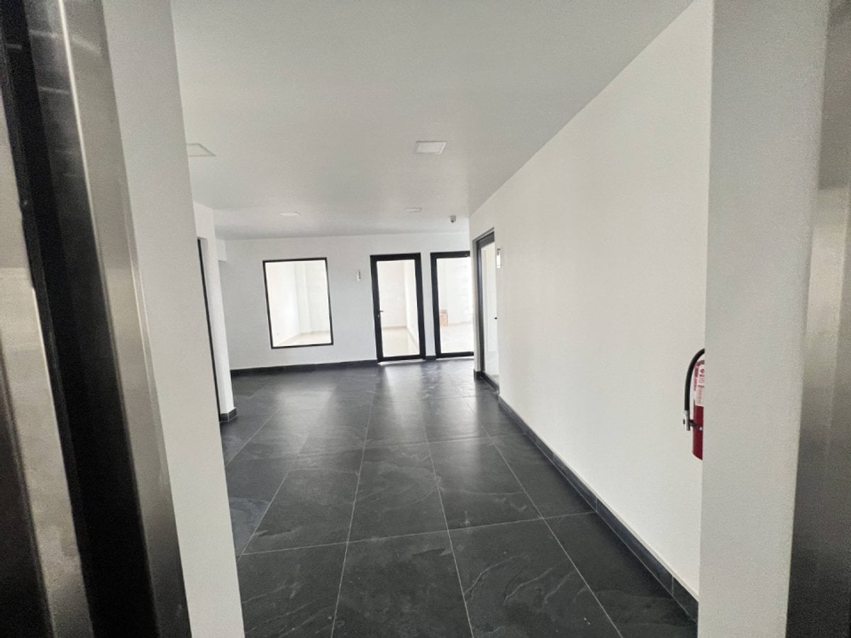 Local comercial en Miraflores, Santo Domingo – foto 6