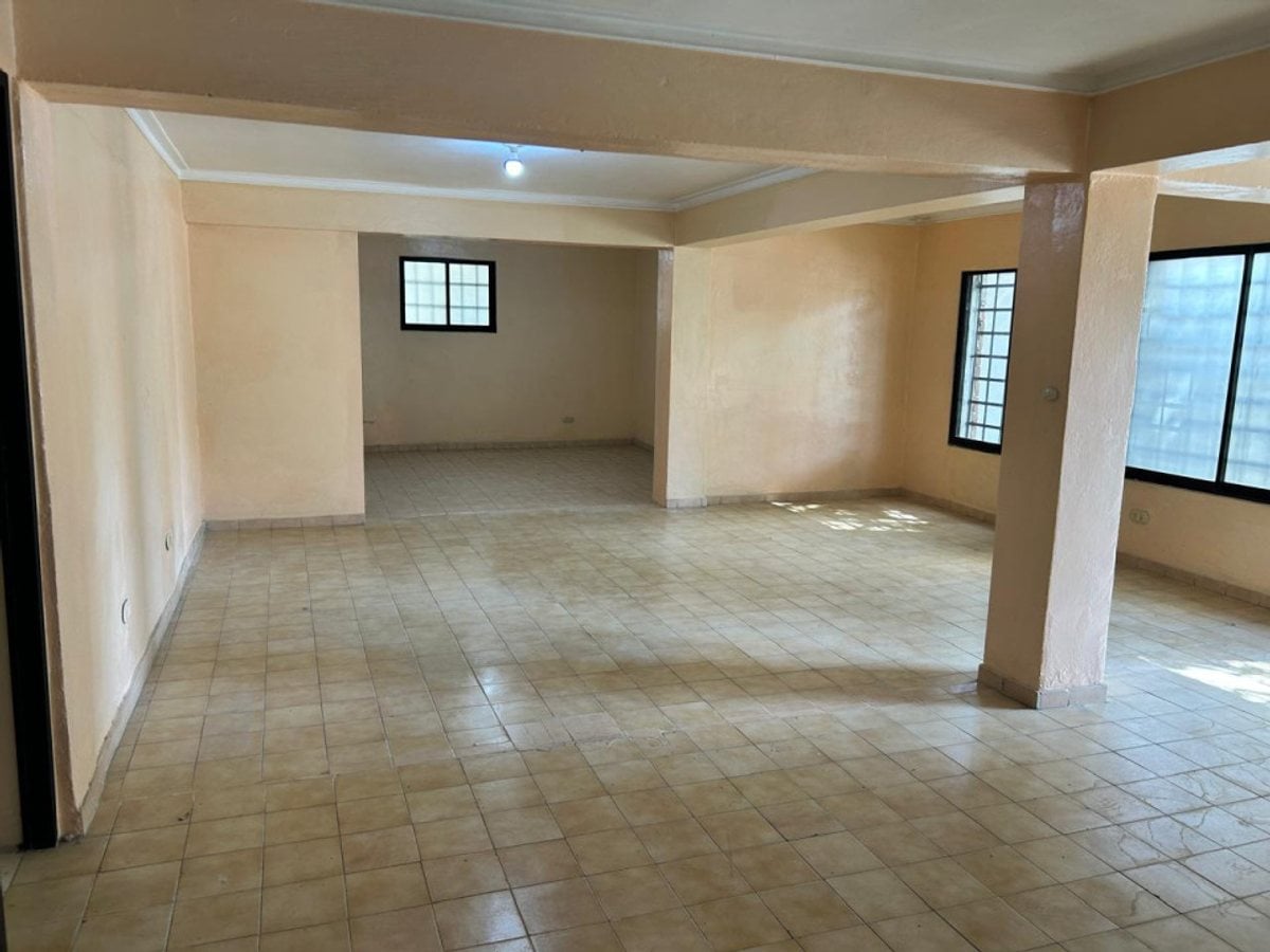 Local comercial o de oficina en alquiler primer ni – foto 5