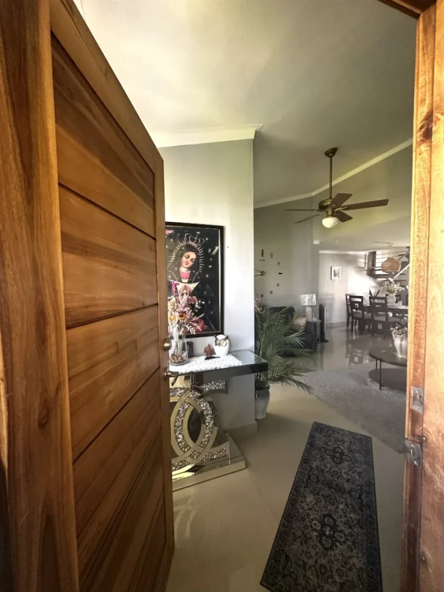 Penthouse en venta en Colinas del Oeste II – foto 6