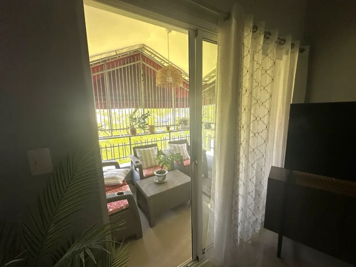 Penthouse en venta en Colinas del Oeste II – foto 3