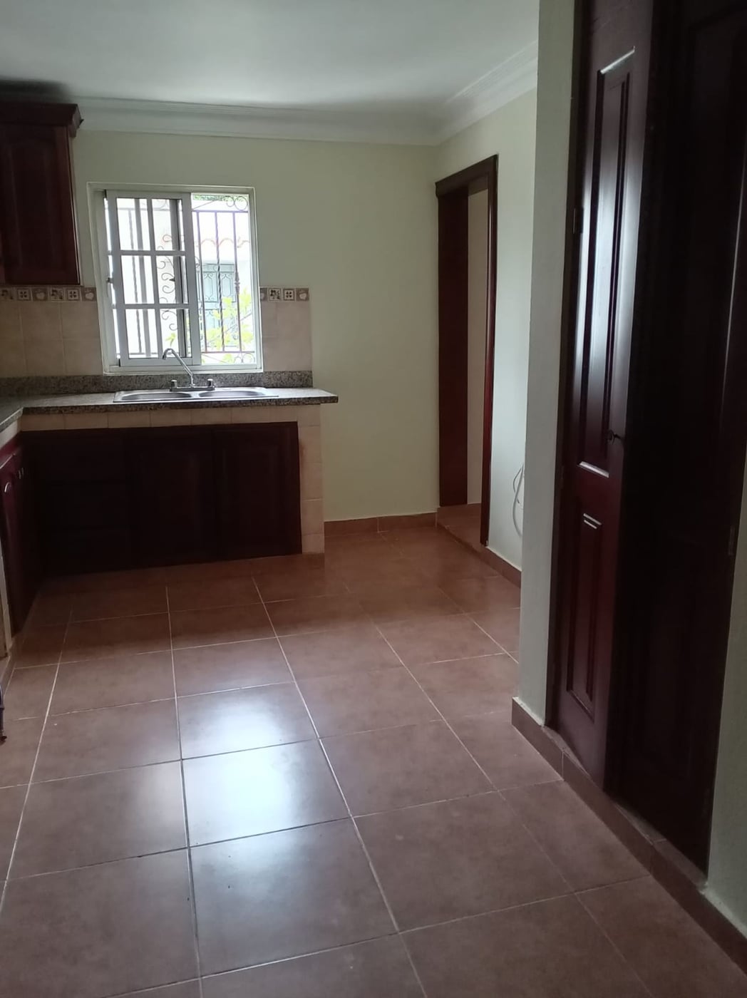 CASA EN ALQUILER 3 DORMITORIOS EL MILLÓN SANTO DOM – foto 6