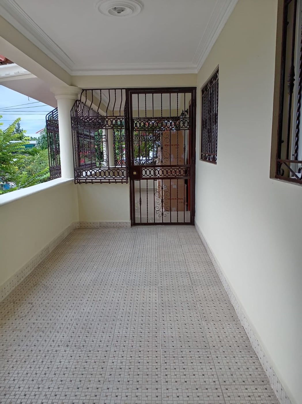 CASA EN ALQUILER 3 DORMITORIOS EL MILLÓN SANTO DOM – foto 2