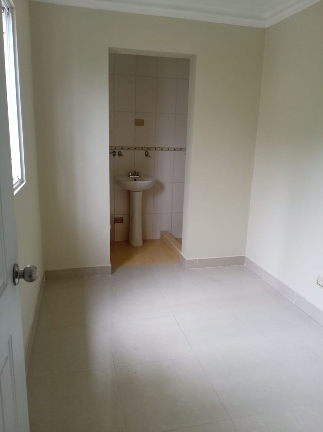 CASA EN ALQUILER 3 DORMITORIOS EL MILLÓN SANTO DOM – foto 10