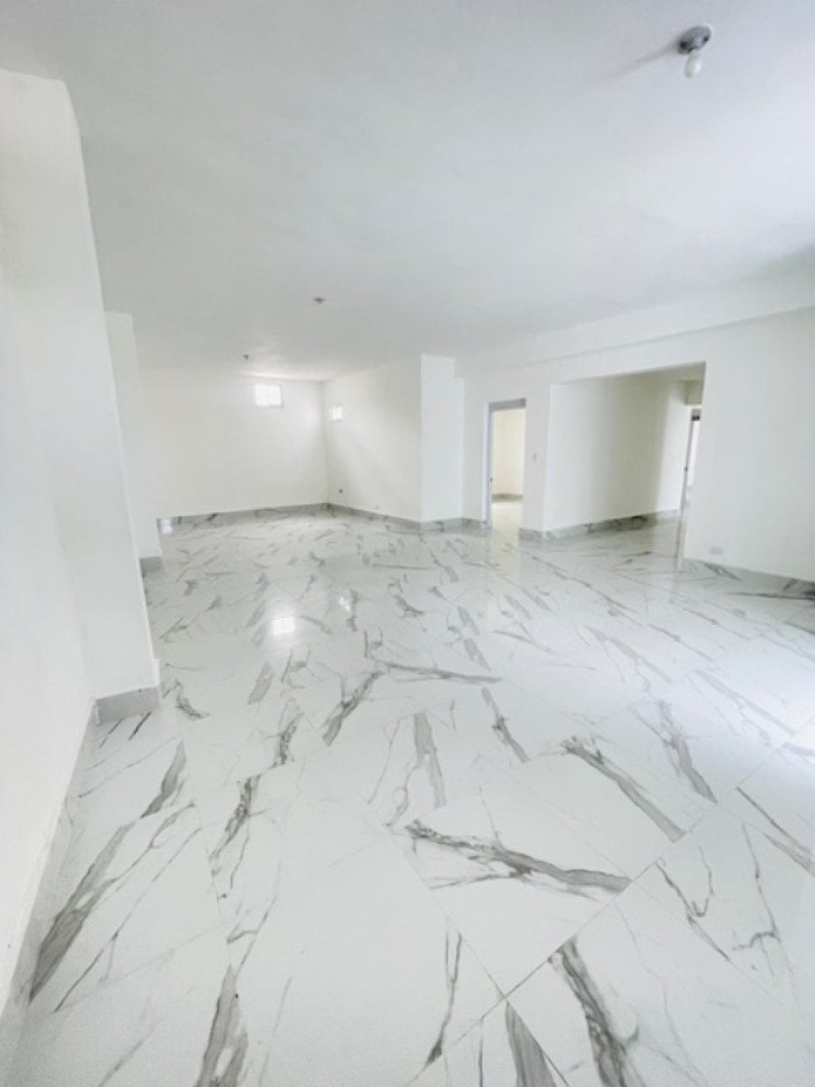 Propiedad Comercial en Zona Universitaria – foto 1