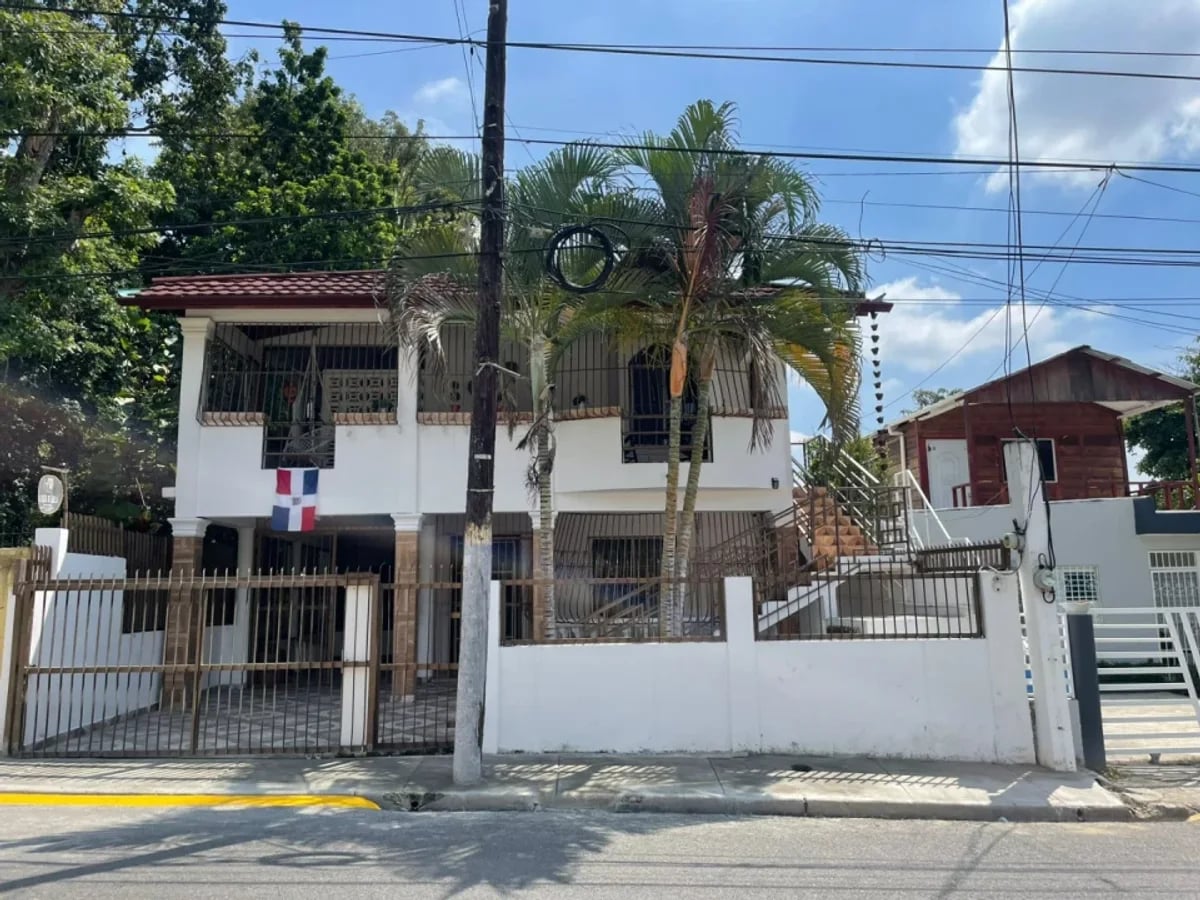 Casa en Venta en Centro del Pueblo – foto 1