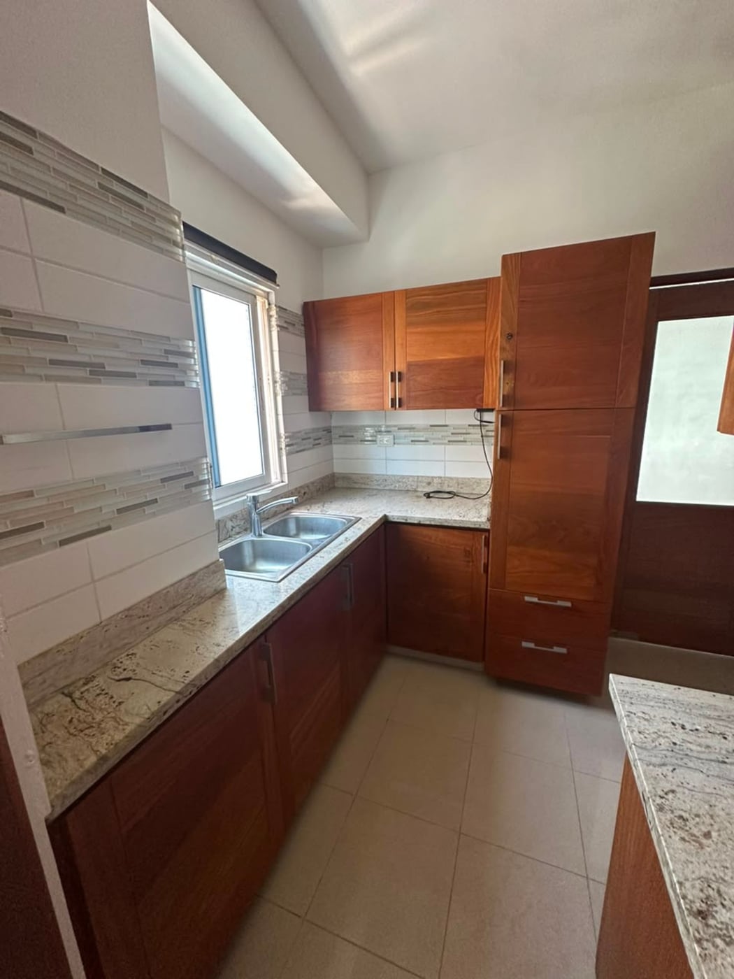 Alquiler de Apartamento en Evaristo Morales – foto 5