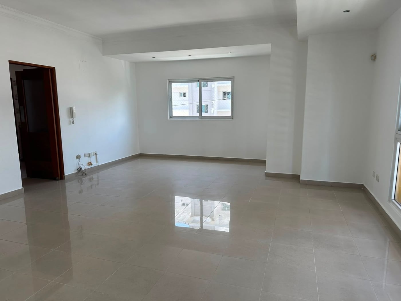 Alquiler de Apartamento en Evaristo Morales – foto 2