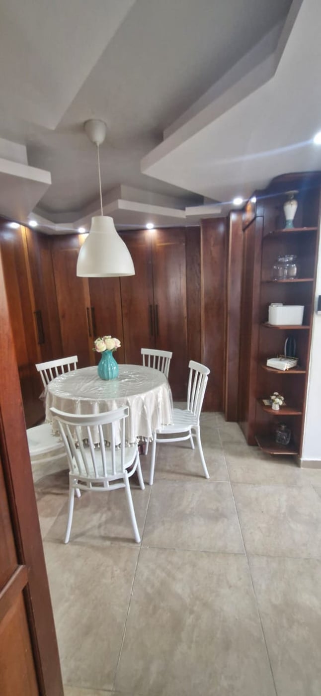 CASA EN VENTA 4 DORMITORIOS CALLE ESCUDO NORTE SAN – foto 12