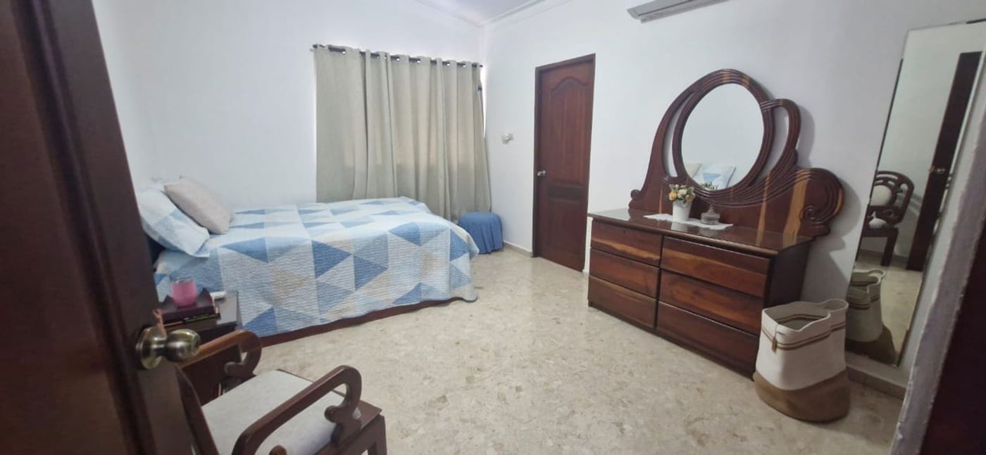CASA EN VENTA 4 DORMITORIOS CALLE ESCUDO NORTE SAN – foto 6
