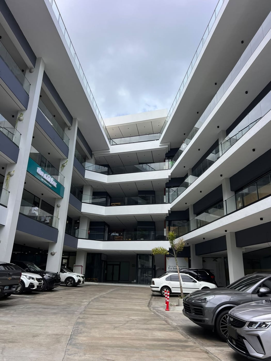 Edificio en alquiler en Arroyo Hondo – foto 9