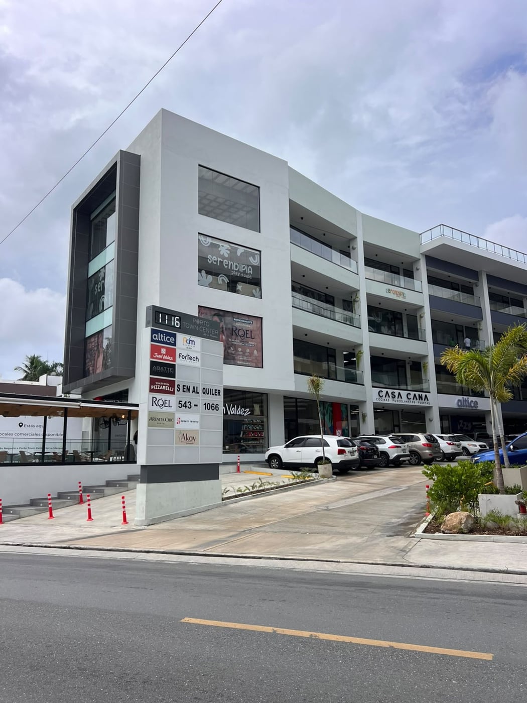 Edificio en alquiler en Arroyo Hondo – foto 1