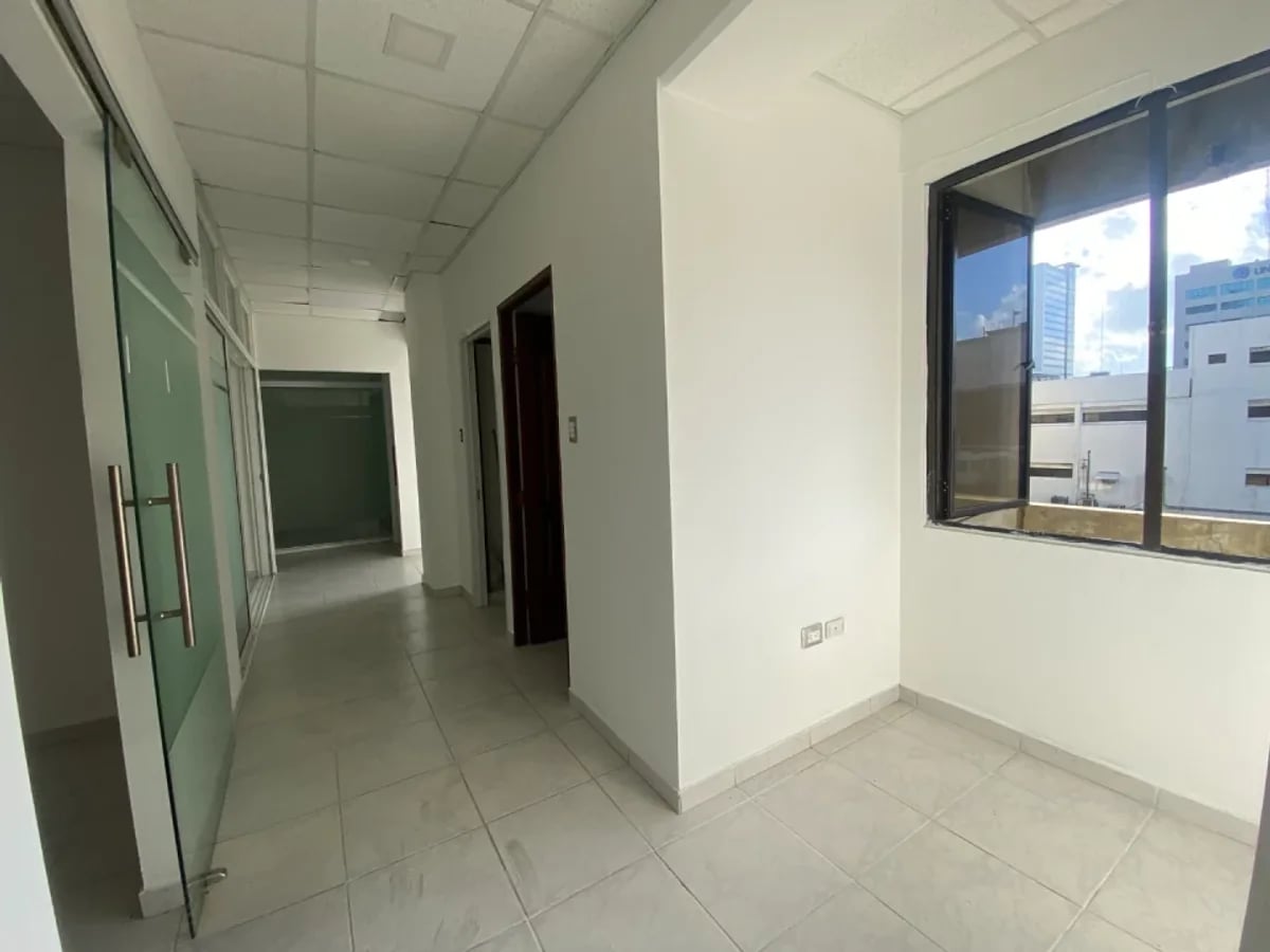 Oficina en alquiler en Santo Domingo – foto 7