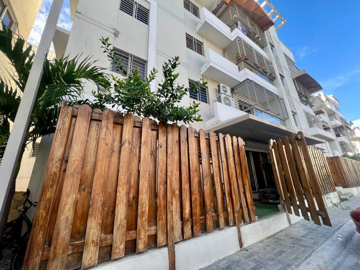 APARTAMENTO EN ALQUILER 3 DORMITORIOS AVENIDA MONU – foto 1