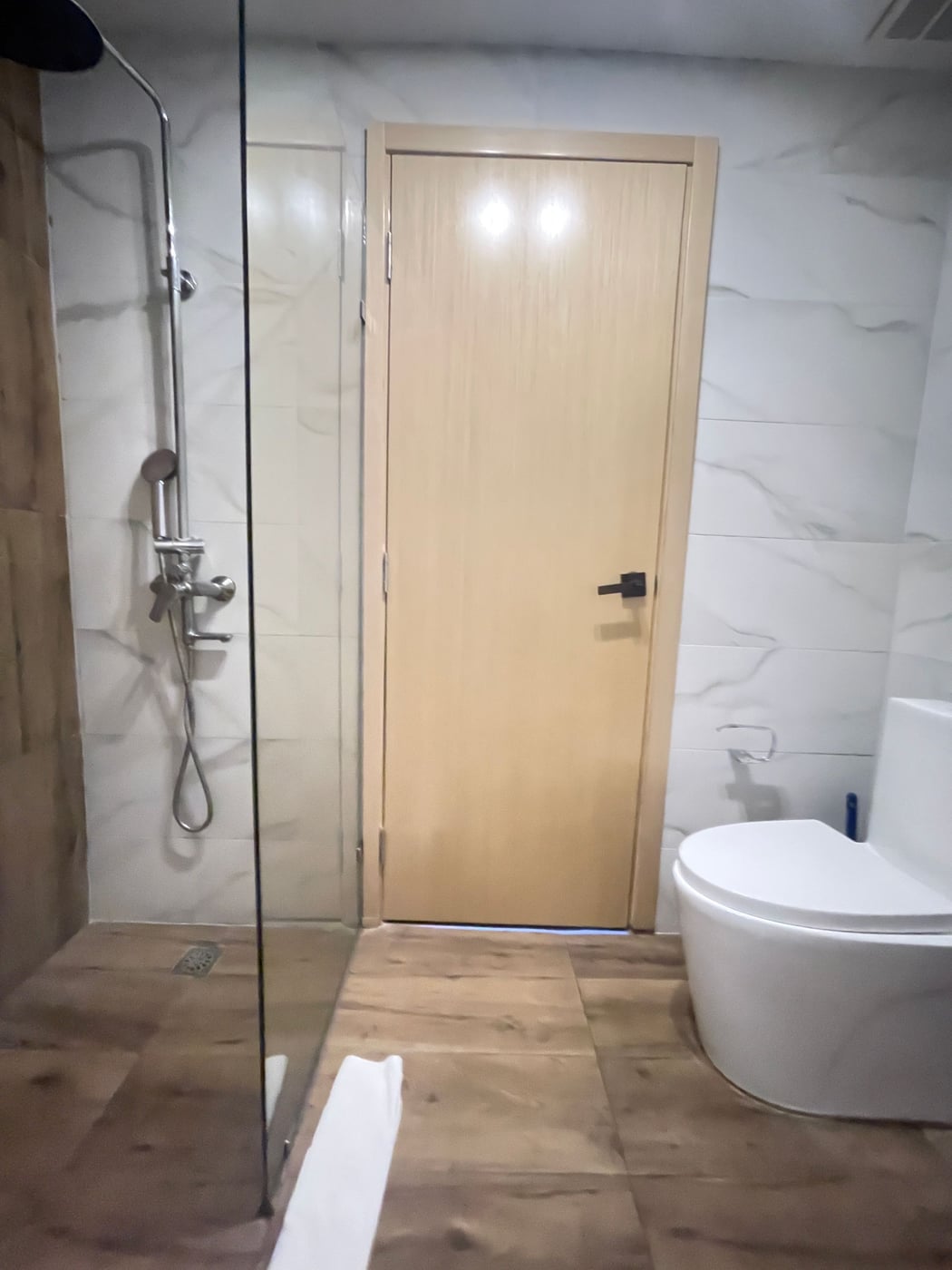 Alquiler 2 habs amueblado con 1 parqueo Piantini – foto 4