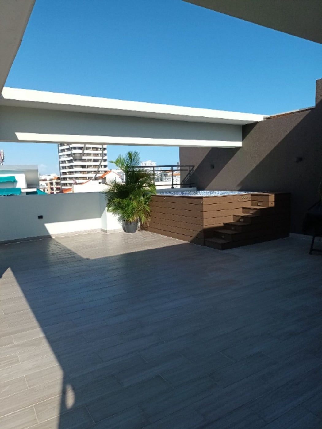 Moderno apt de 2 habs con balcon, jacuzzi y gym – foto 4