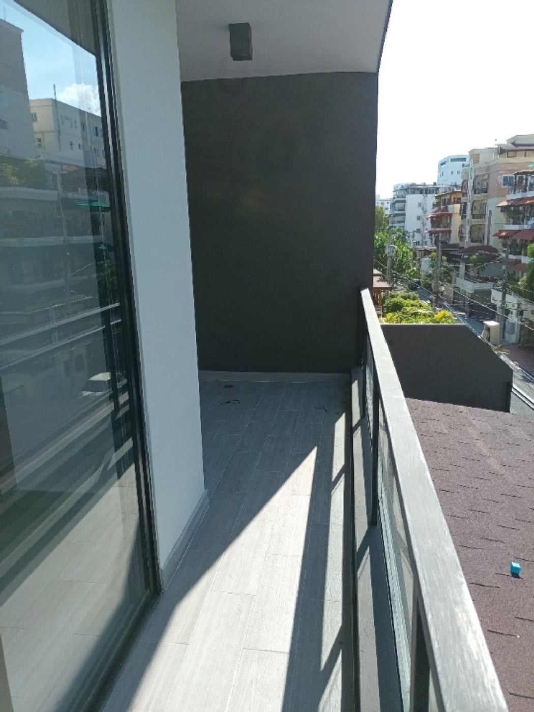 Moderno apt de 2 habs con balcon, jacuzzi y gym – foto 2