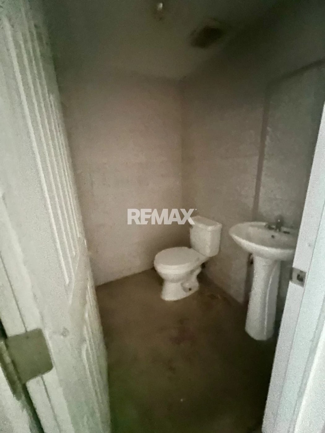 Local comercial en alquiler – bella vista – foto 2