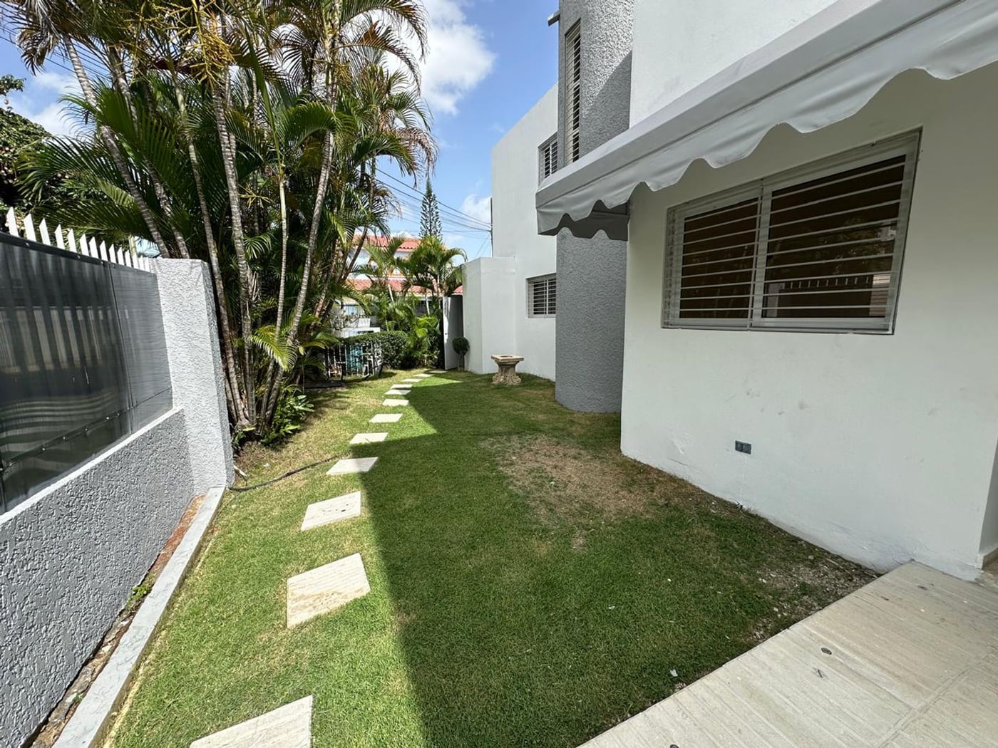 CASA EN ALQUILER 4 HABS EN VIEJO ARROYO HONDO – foto 3