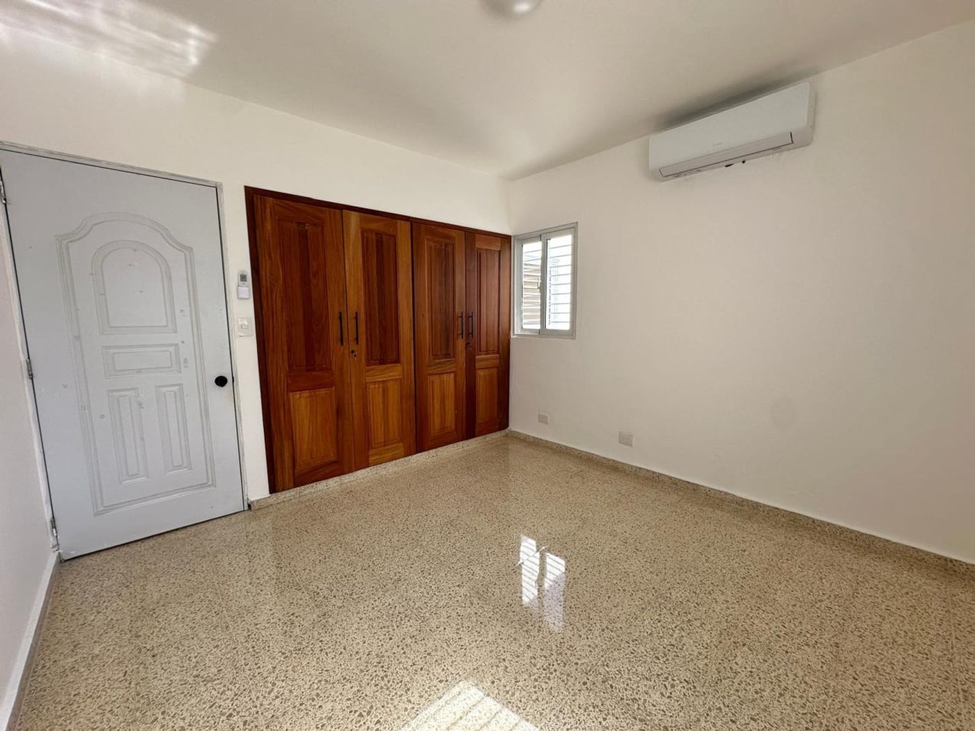 CASA EN ALQUILER 4 HABS EN VIEJO ARROYO HONDO – foto 10