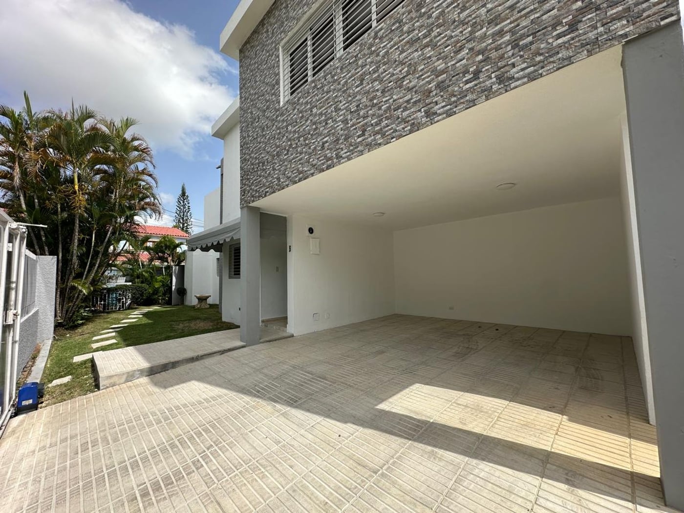CASA EN ALQUILER 4 HABS EN VIEJO ARROYO HONDO – foto 2