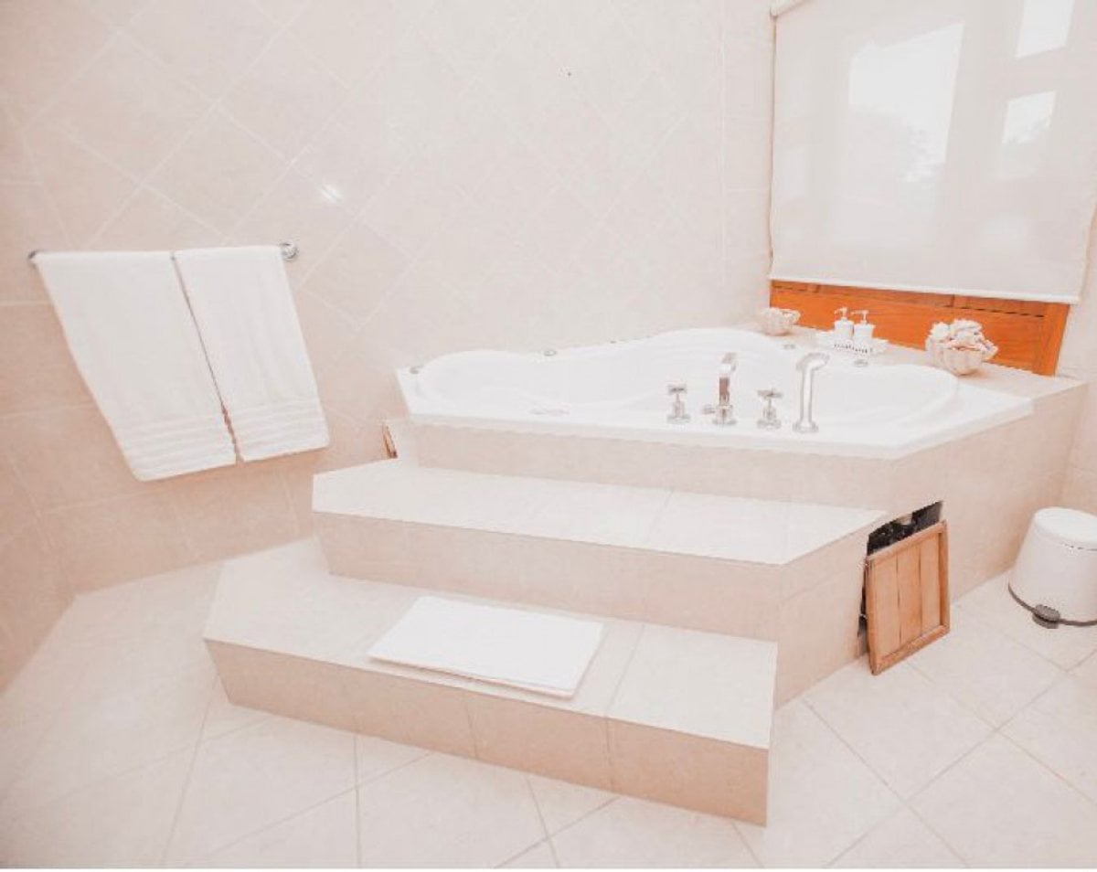 Villa Totalmente Amueblada en Venta en Metro – foto 9