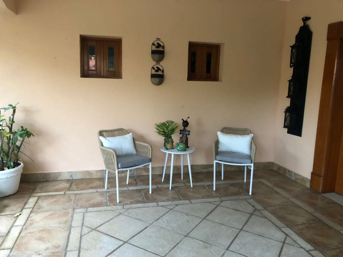 Villa Totalmente Amueblada en Venta en Metro – foto 8