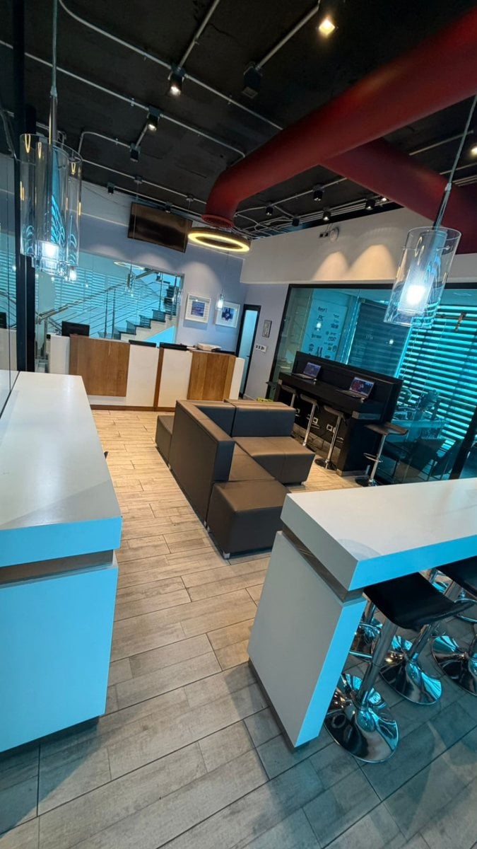 Local comercial amueblado en El Millón – foto 1