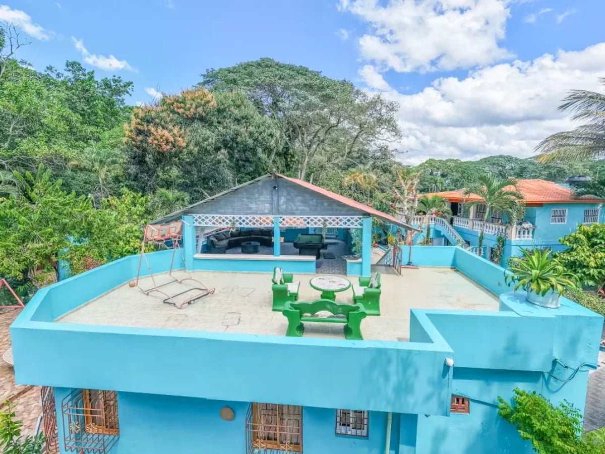 VILLA RESIDENCIAL-VACACIONAL EN BONAO – foto 10