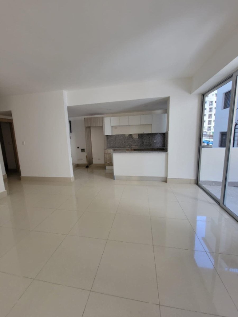 Apartamento en Evaristo Morales, Santo Domingo – foto 2