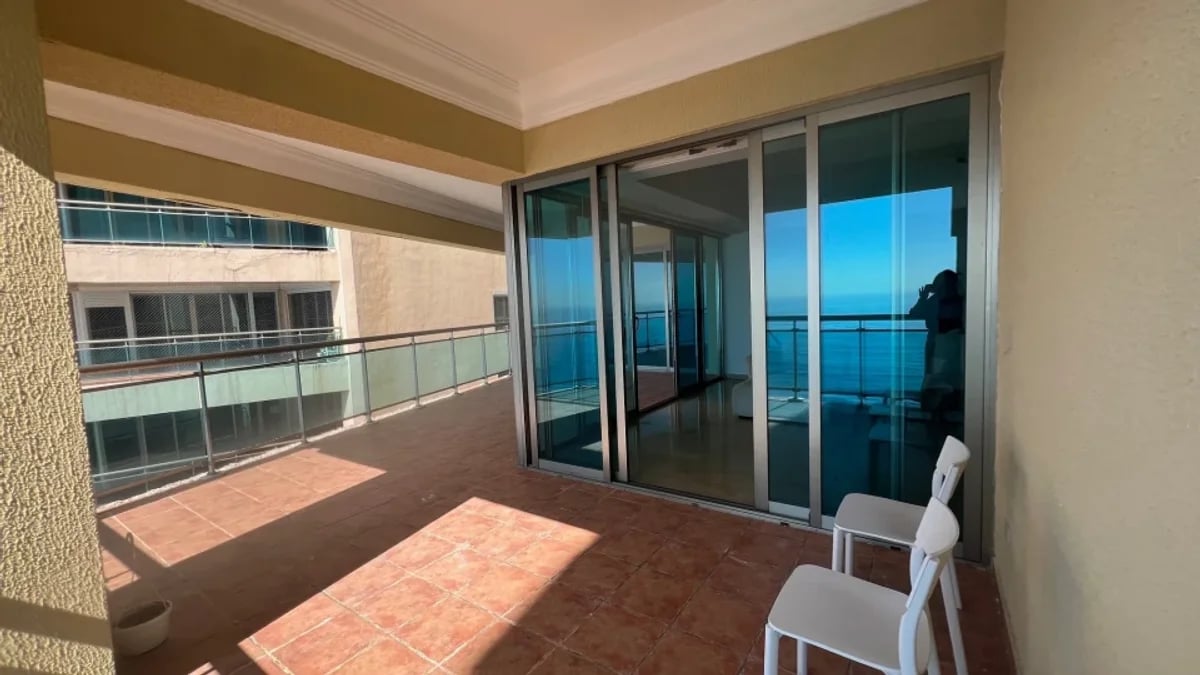 Apartamento con vista al mar – foto 2