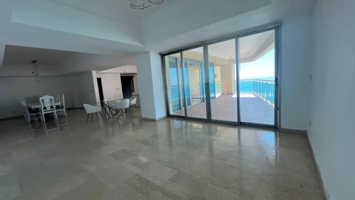 Apartamento con vista al mar – foto 4