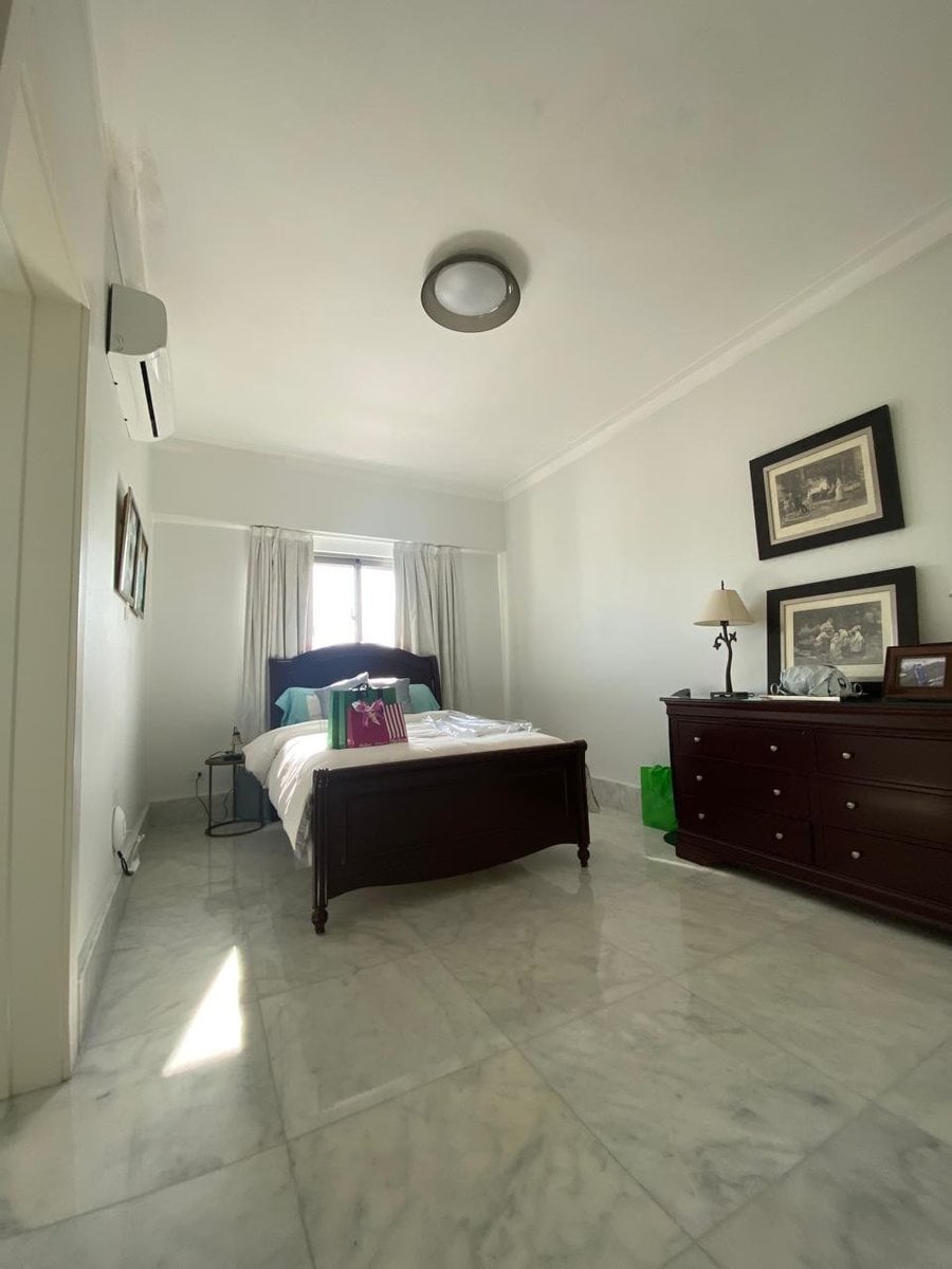 Penthouse en excelentes condiciones en Naco – foto 10