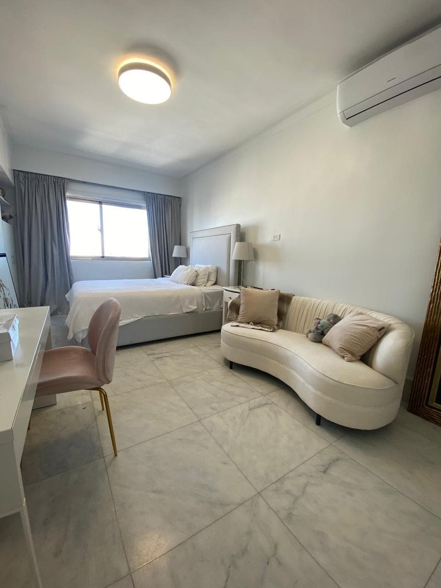 Penthouse en excelentes condiciones en Naco – foto 8