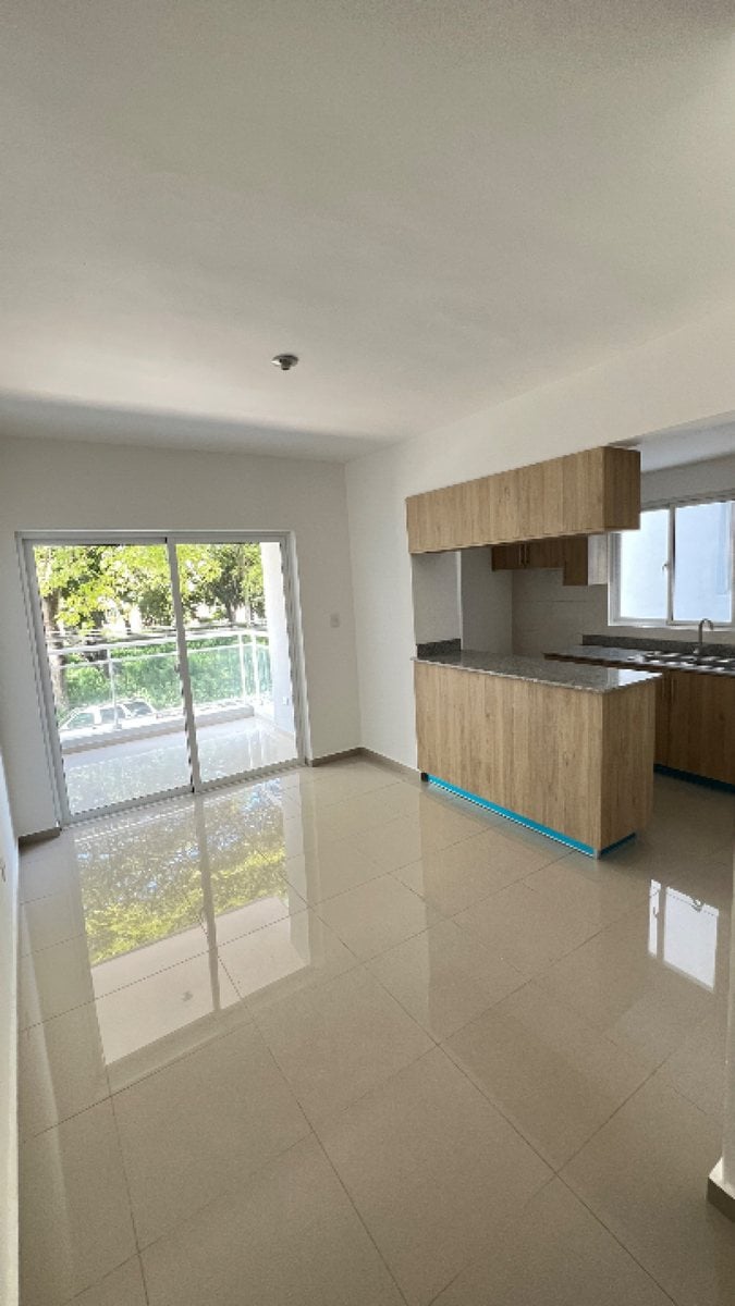 Apartamento en Urbanización Lucerna, Santo Domingo – foto 4
