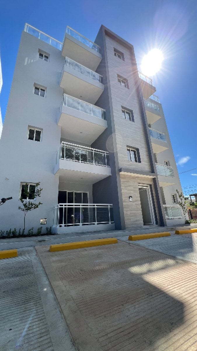 Apartamento en Urbanización Lucerna, Santo Domingo – foto 1