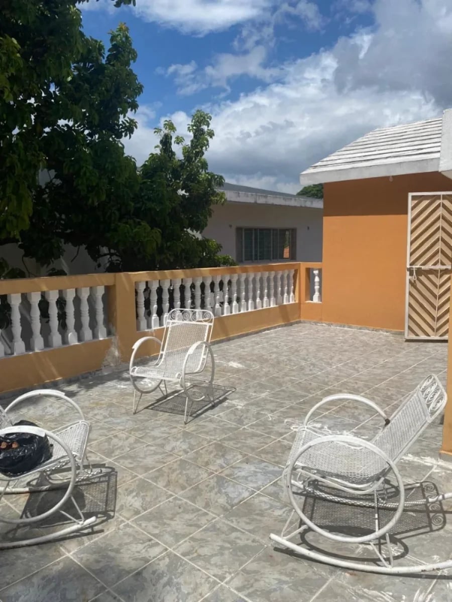 Casa espaciosa en Altos de Arroyo Hondo III – foto 8