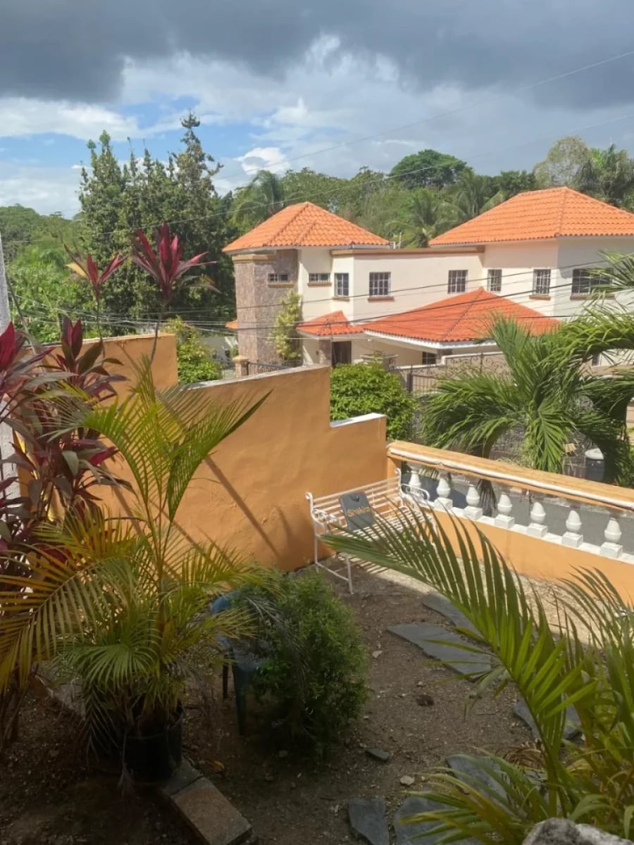Casa espaciosa en Altos de Arroyo Hondo III – foto 4