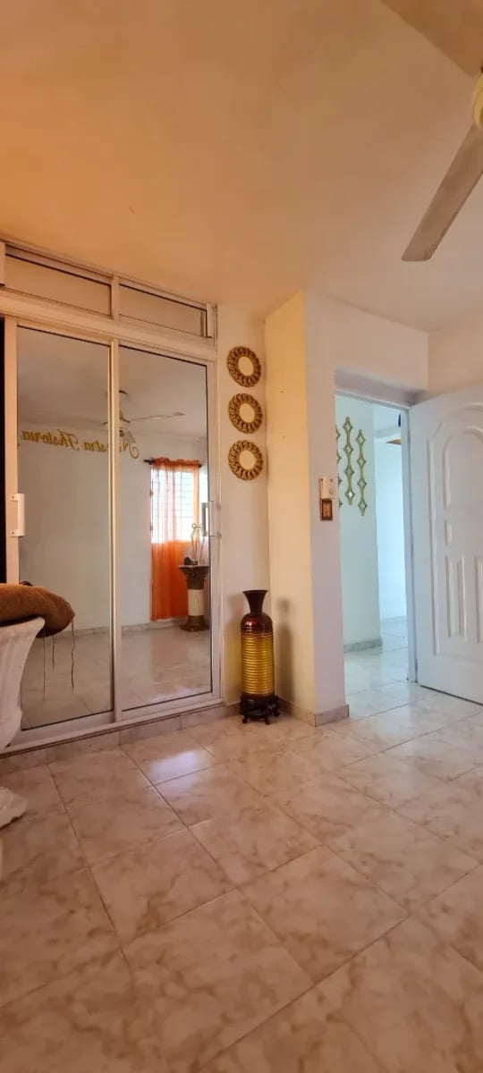 Apartamento en Colinas del Arroyo, Santo Domingo – foto 2