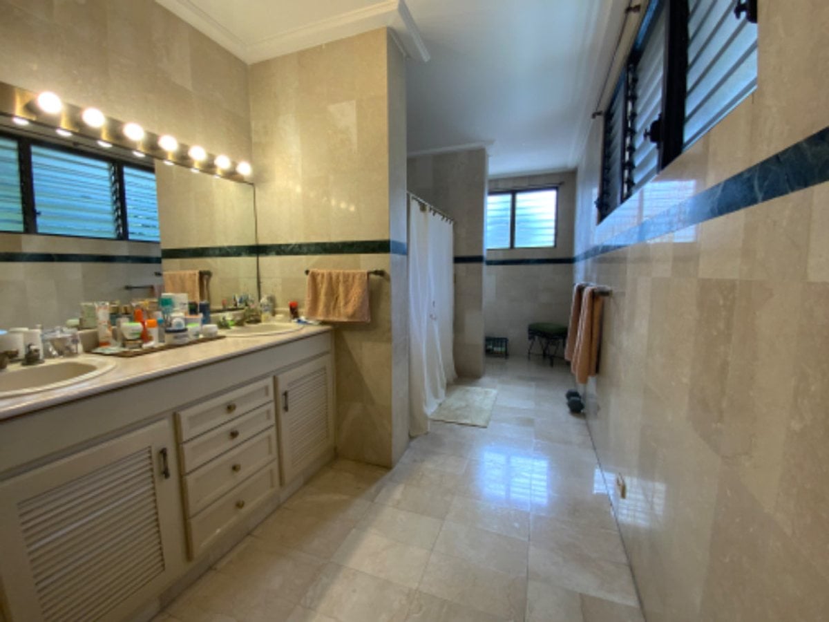 Casa en Arroyo Hondo, Santo Domingo – foto 12
