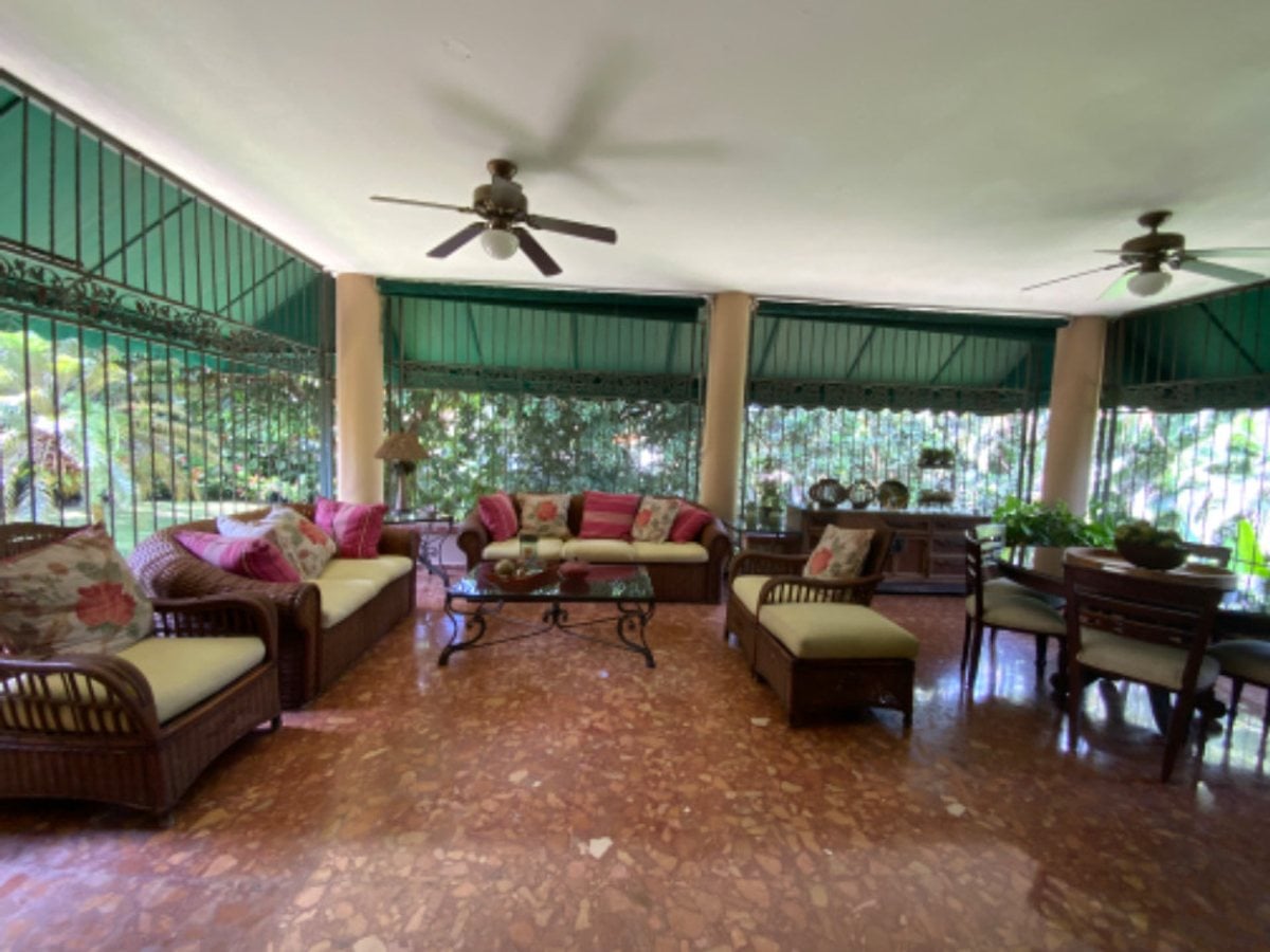 Casa en Arroyo Hondo, Santo Domingo – foto 5