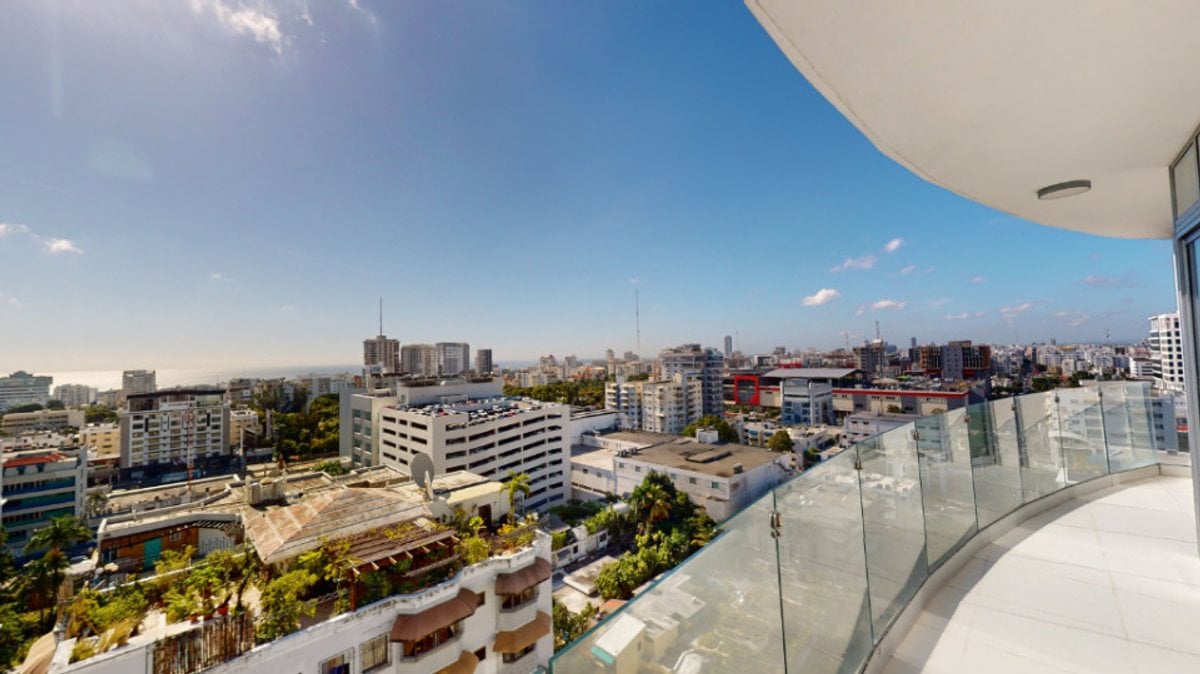 Apartamento en alquiler con terraza privada – foto 1