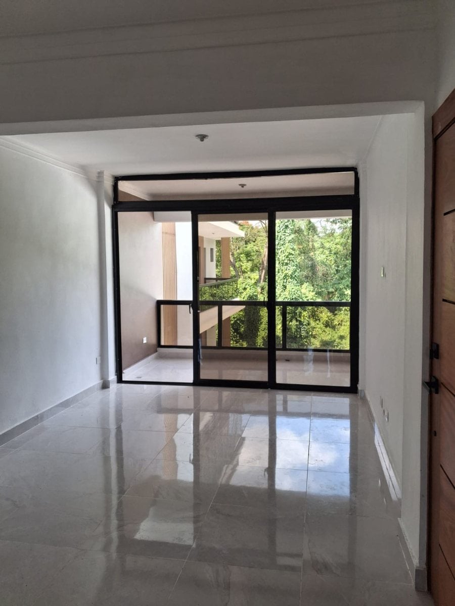 Apartamento bien ubicado en Arroyo Hondo – foto 1