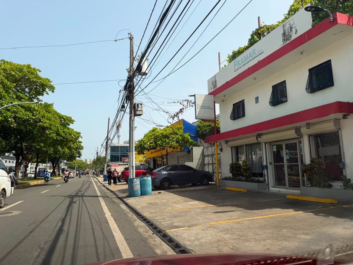 LOCAL COMERCIAL EN LA NUÑEZ DE CACERES – foto 1