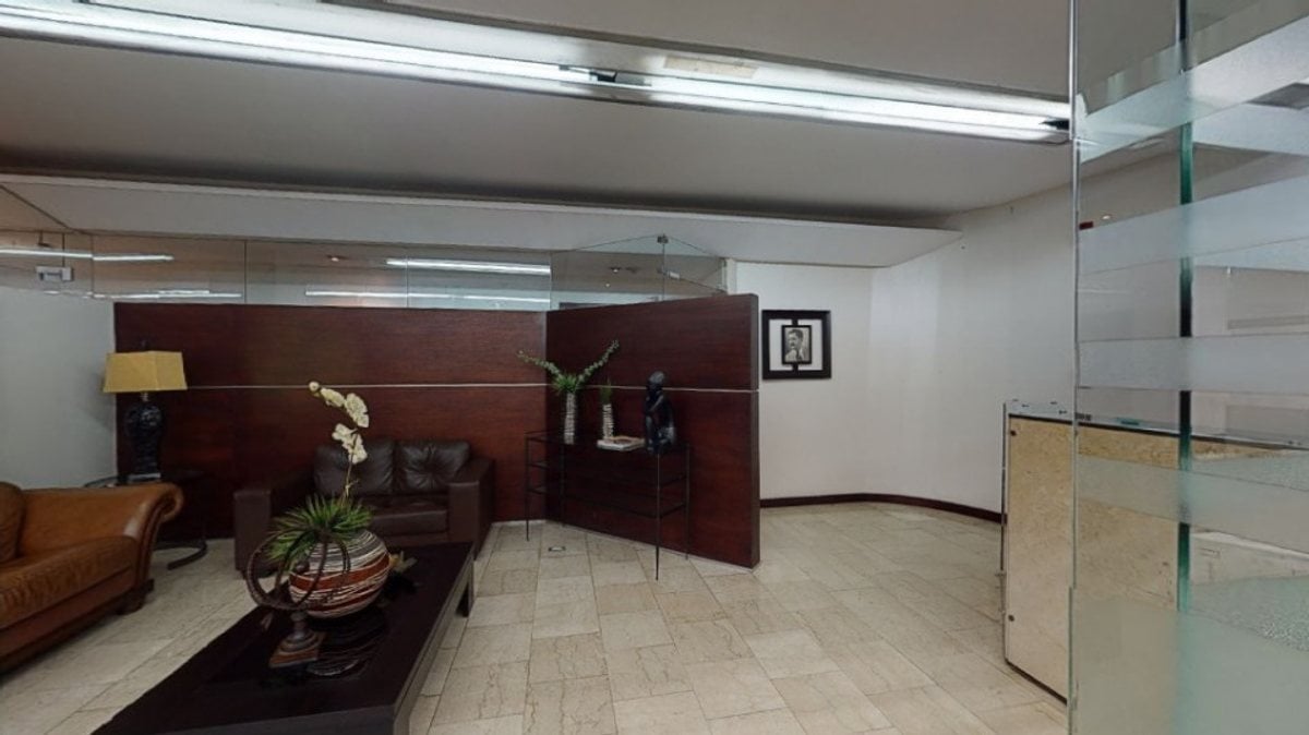 Local en alquiler en torre Administrativa – foto 3