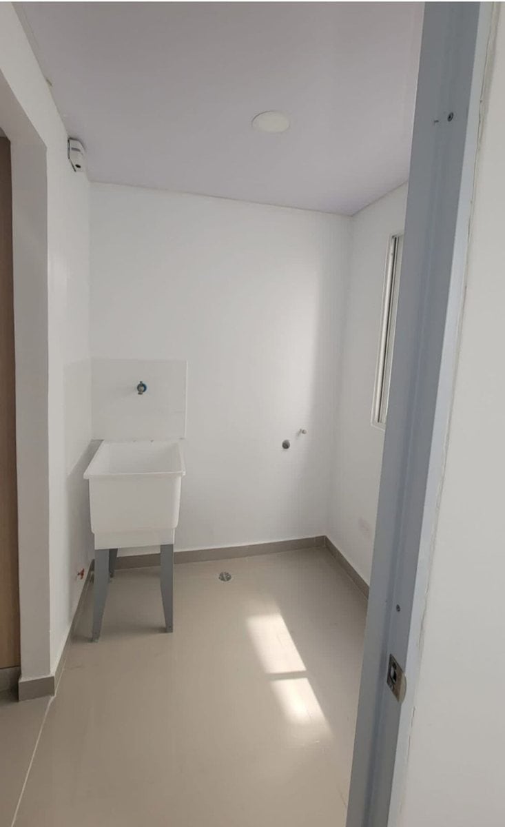 Apartamento 2do Piso NUEVO A ESTRENAR Av. Jacobo Majluta – foto 8